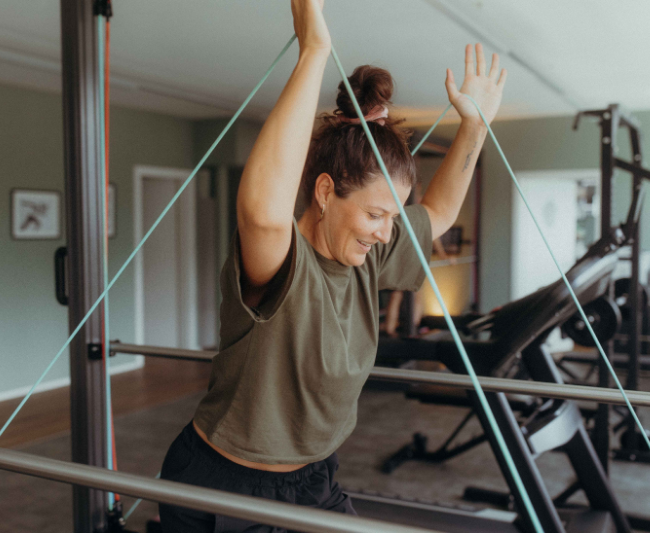 met een gespecialiseerd fysio bewust een houding verbeteren als je klachten opgedaan hebt